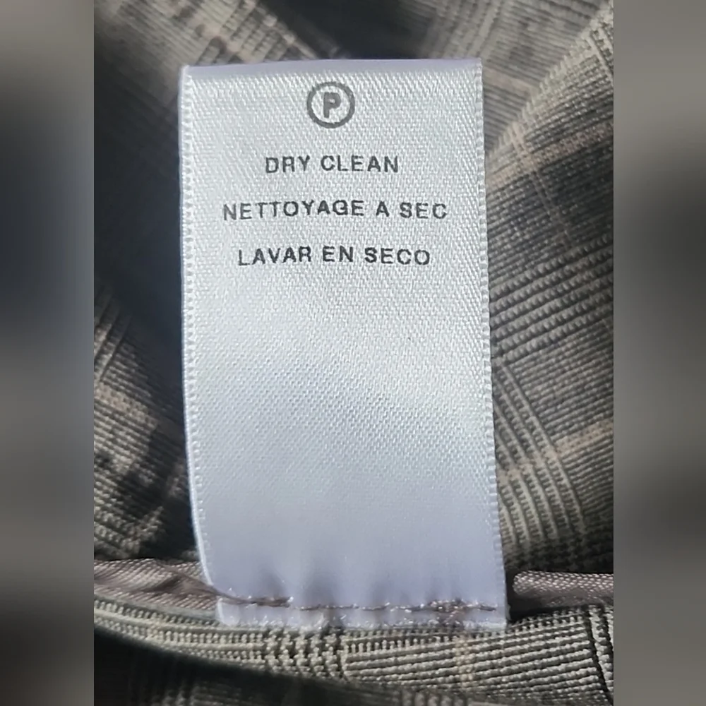 Michael Kors Shorts - Picture 6 of 7